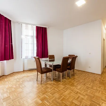 Wels Inn City Apartments * 벨스